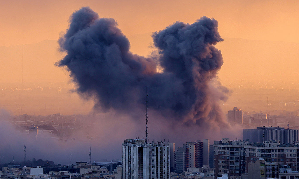 Mỹ và Israel Không Kích Iran: Lý Do và Diễn Biến Theo Tuyên Bố Từ Washington